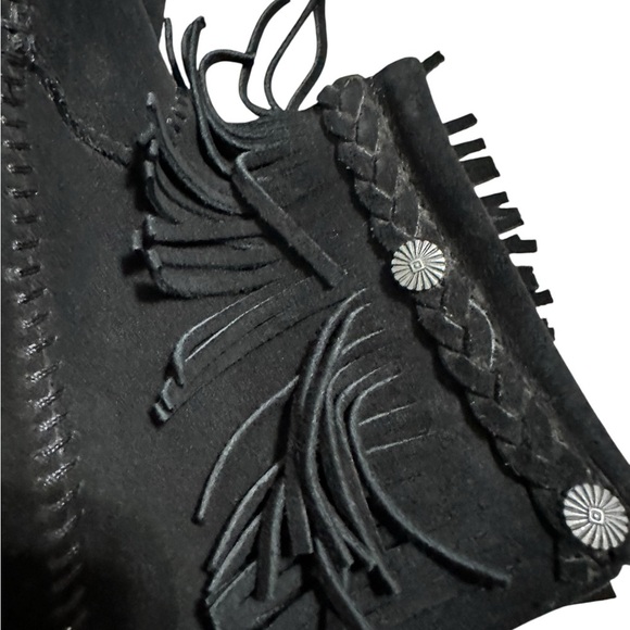 Minnetonka Black Moccasins Leather SuedeFringe Zip Ankle Boots Aztec Western 7 - Picture 6 of 8
